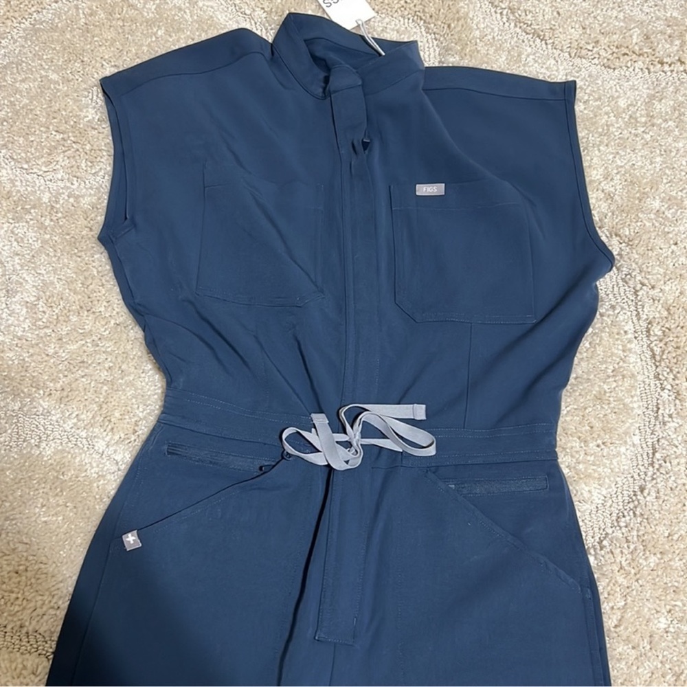 FIGS Dark Harbor Rafaela - Cargo Scrub Jumpsuit- 2XL / Dark Harbor - Picture 3 of 7